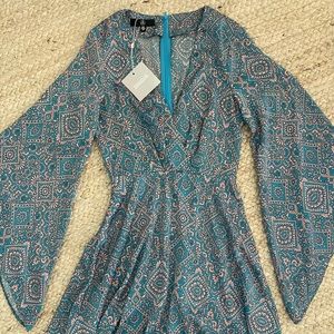 NWT Missguided satin bell long sleeve dress